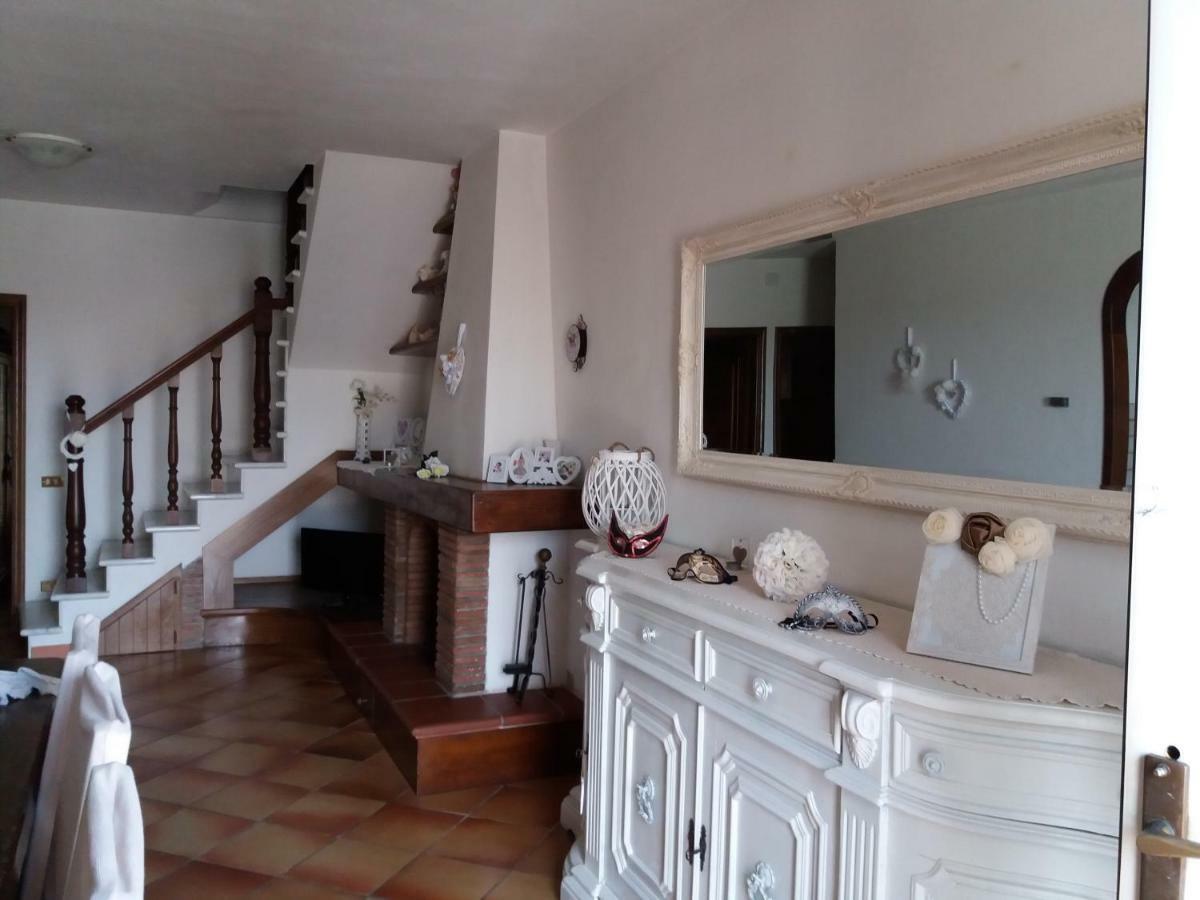 Splendida E Incantevole Casa A Due Passi Dal Mare Viareggio Exterior foto